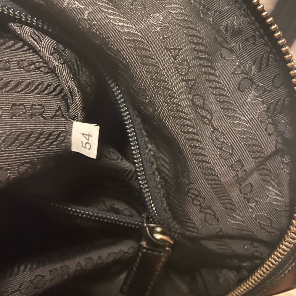Prada handbag - Picture 7 of 13